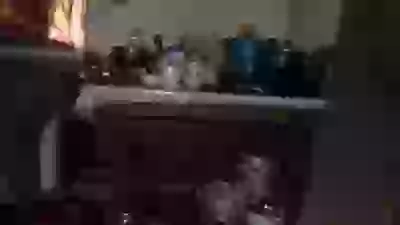  срачь беспорядок что внутри хата дом дім двір двор комнаты кімнати кухня спальня витальня гостинная где я живу книги ковры срачЪ беспорядок